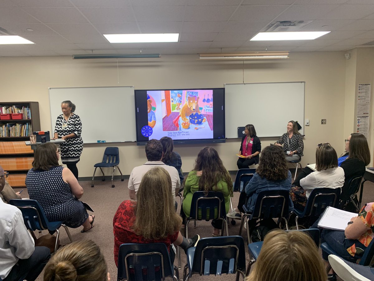 📣Shout out to our DLT! TY for hosting AS today. We were captivated by your sharing, showing, & exploring all the NEW ways our tchrs will enhance lrng exps through technology! We’re EXCITED to join you in this imp work and model every opportunity we get! @pisdtech @Plano_Schools