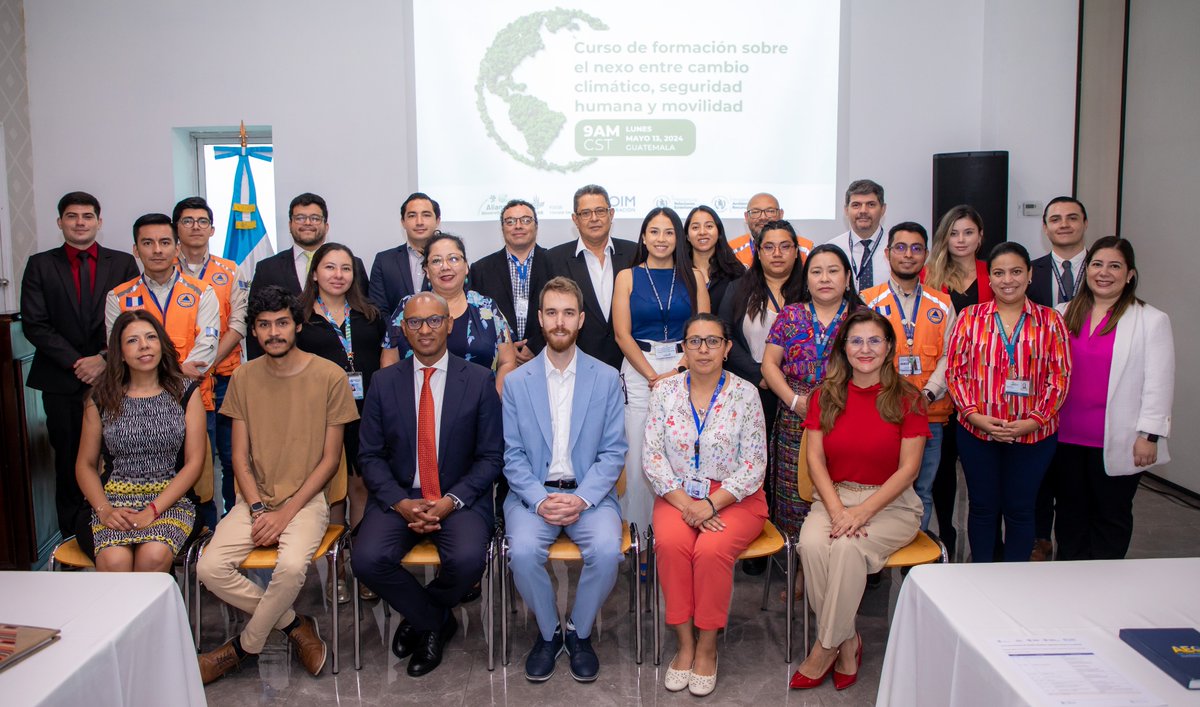 El @MinexGt en conjunto con el @marnguate, el apoyo de @OIMGuatemala y @CGIAR, llevaron a cabo el curso de formación: 'Introducción al nexo de cambio climático, seguridad humana y movilidad'. Participaron instituciones nacionales y agencias del #SNU con el fin de proveer una