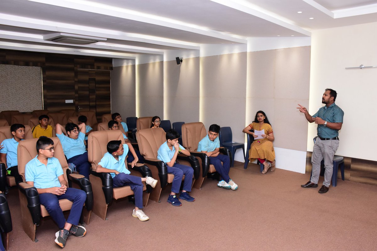SAI_Edu_In's tweet image. From 8-10 May 2024, budding authors at SIRS embarked on an exhilarating journey of creativity and collaboration in Round Square&apos;s &apos;Story Relay-Pass The Baton-A Collaborative Project&apos;, hosted by SAI International School. 
#RSStoryRealyPassTheBaton #CollaborativeProject #RSIdeals