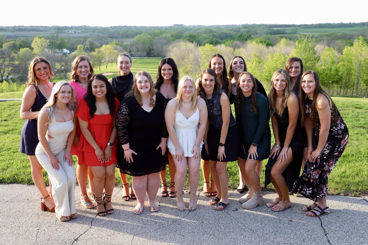 Special moments on Thursday (5/9) as we celebrated the accomplishments of our Dental Hygiene graduates at their Pinning Ceremony – this group is going to go on to do great things representing #TritonNation! 🦷🔱 Images at facebook.com/iowacentral #AlwaysATriton #TritonExperience