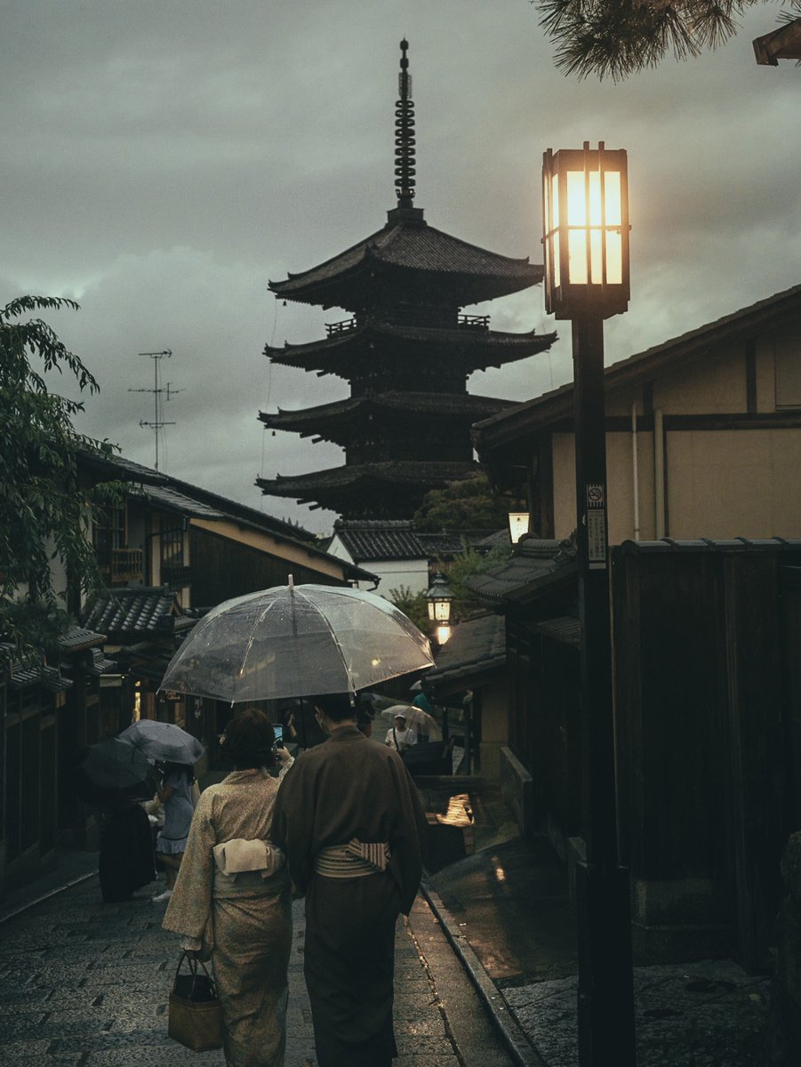 雨の京都を歩く。