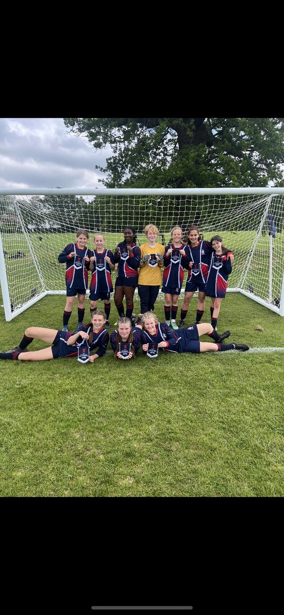 Congratulations to yesterdays ISFA @SmithSportsCivi U13 Regional Qualifiers Surrey winners @SurbitonHigh and runners up James Allen Girls. Both deservedly book their place at finals at St George’s Park!