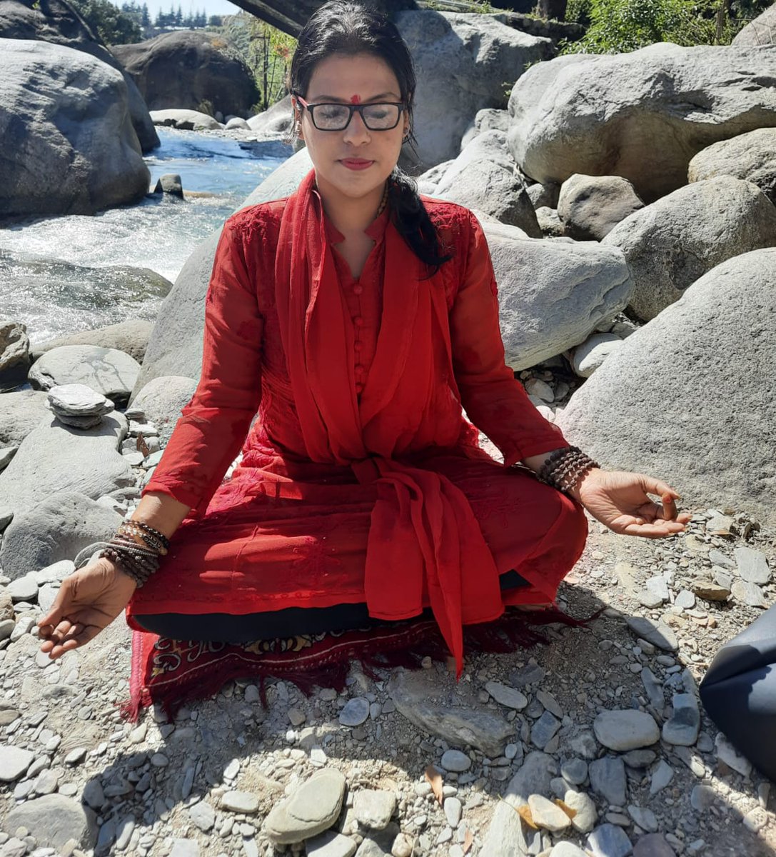 Announcing Session on Chakra Healing using Prana Tantra.
Includes: Aum (Frequencies in breath work), yoga kriyas, introduction to Kundalini yoga and ascension of energies.
Sunday, May 26, 8 – 9.30 p.m. Online.
Dakshina: Rs 105/-
#spirituality #meditation #yoga #SanatanaDharma