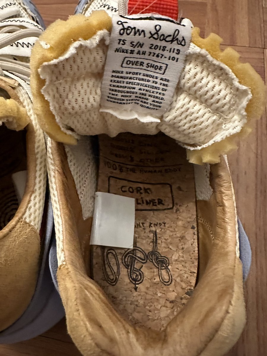 Yo @ebaysneakers, can your “expert authenticators” please explain to me how the below sneakers are fake? Please tell me. Absolute joke of a platform. Seller since 2012, this was the last time. I’m putting these on @grailed, assuming the shoes weren’t stolen.