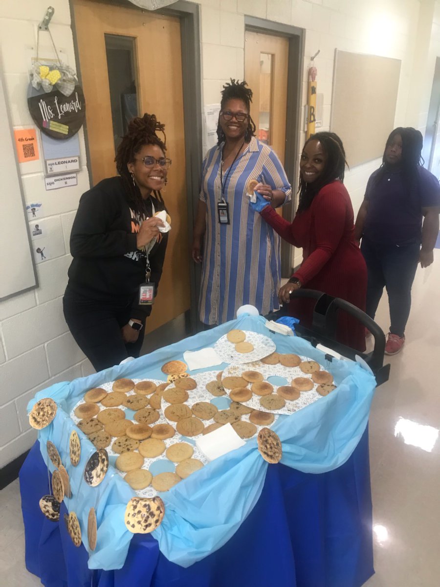 Our teachers & staff are so loved & appreciated that they're receiving treats all this week as well!! ❤️🤩Thank you to Pastor Cheatham, parent volunteer, for providing Tiff's Treats.🍪🍪 #relationshipsmatter #schoolfamily #TeacherAppreciation #communitypartners #staffappreciation