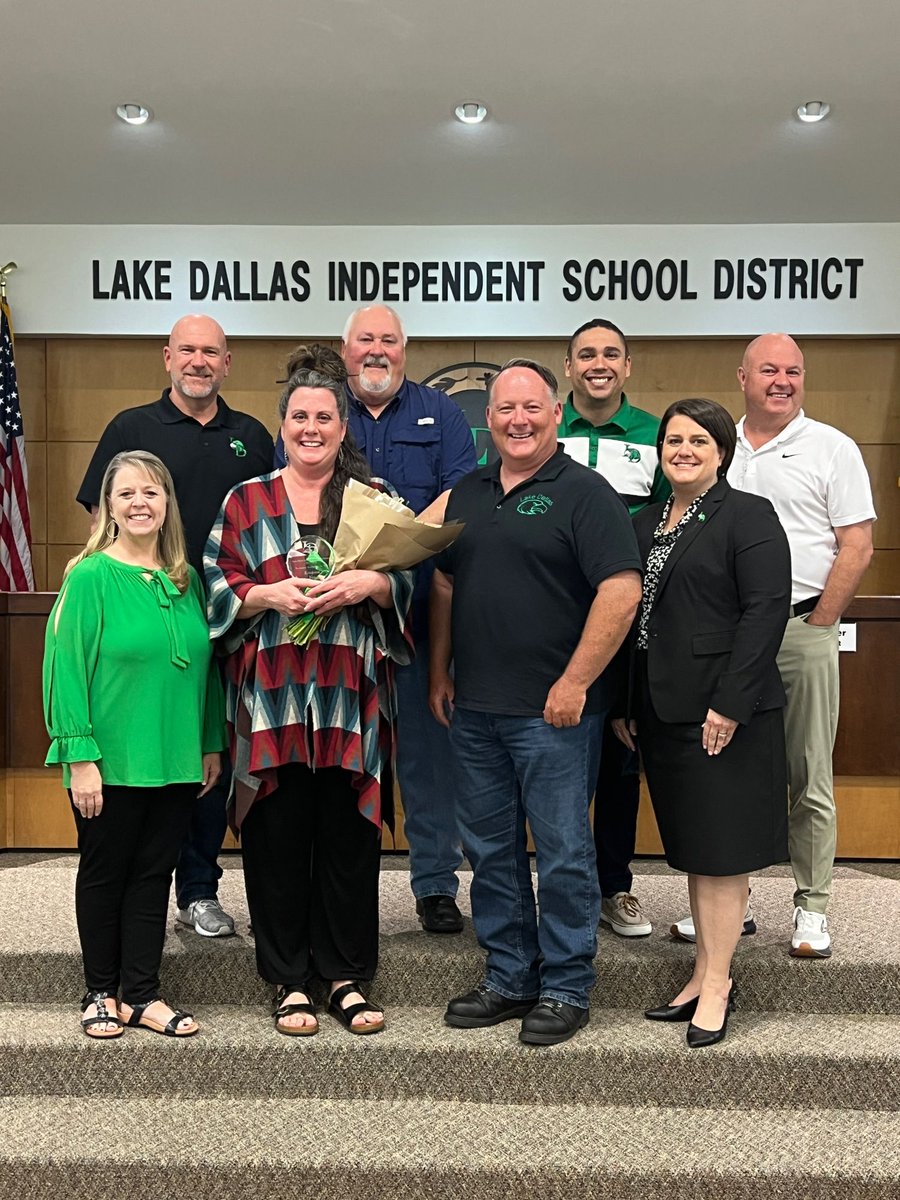 Lake Dallas Middle tweet media