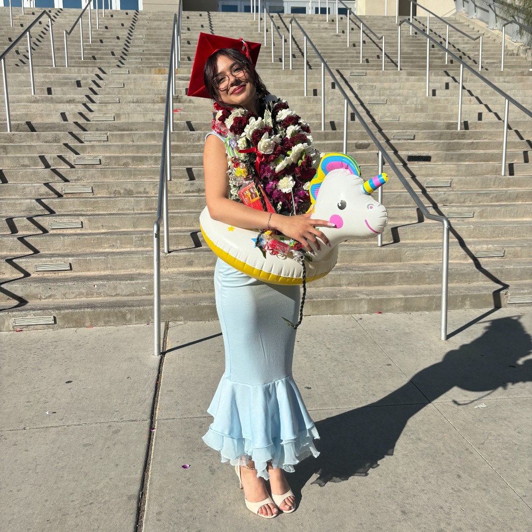 #MotivationMonday: Congrats to our UNLV Grads, Leaders Jennifer Ashley Ciballos (BSN) and Ivette Aguirre (Hospitality Management)!  They've shown that higher education is for everyone, breaking barriers and paving the way for future #FirstGen students. #CollegeSuccess