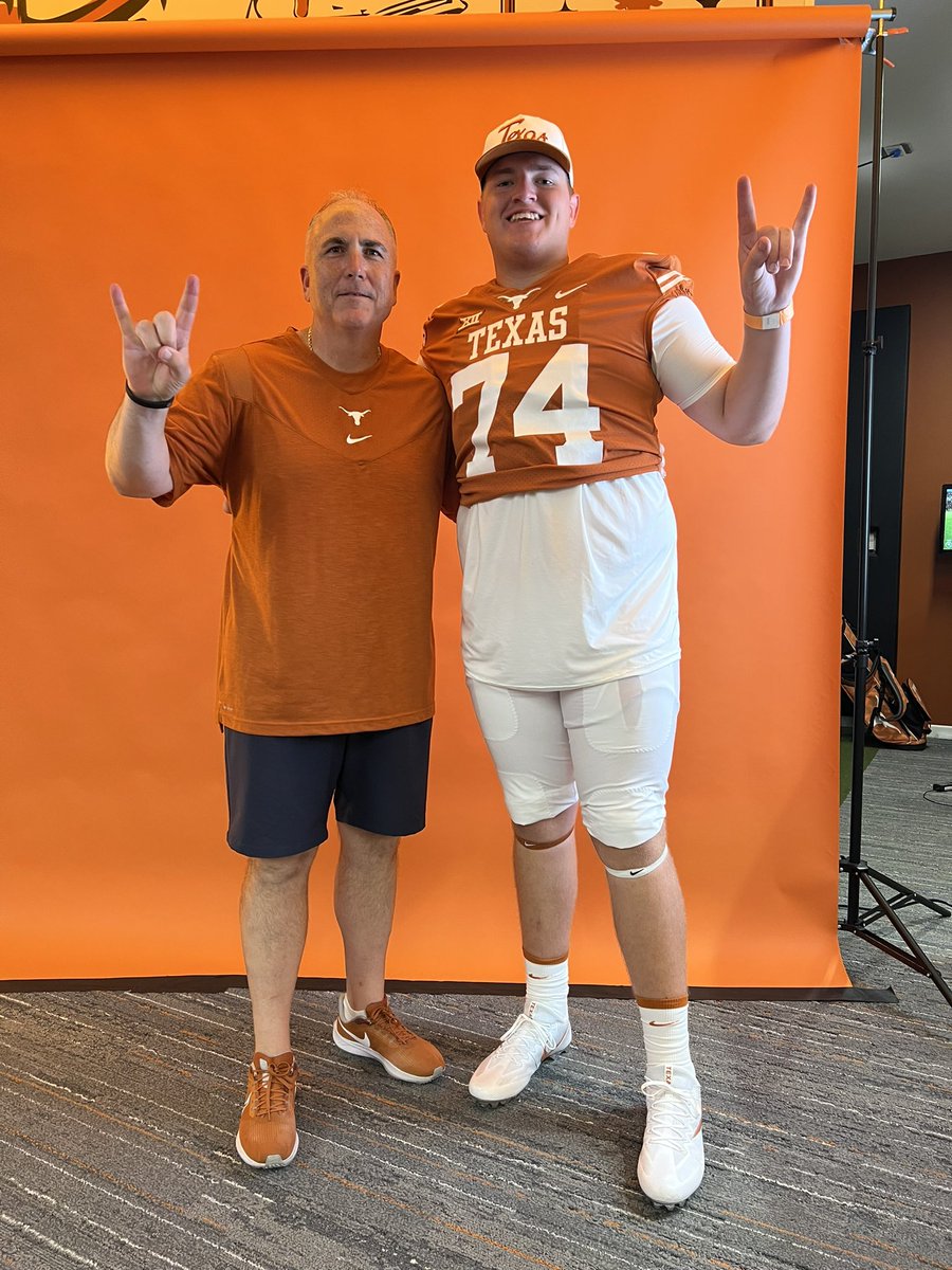 After a lot of thought I am blessed to say, I am officially committing to The University of Texas. I want to thank all the coaches that recruited me throughout this process. Hook’em horns🤘🏼🤘🏼@KJJFlood @CoachSark @loganwilson11 @CoachJosephPNG @ScaryMcCrary