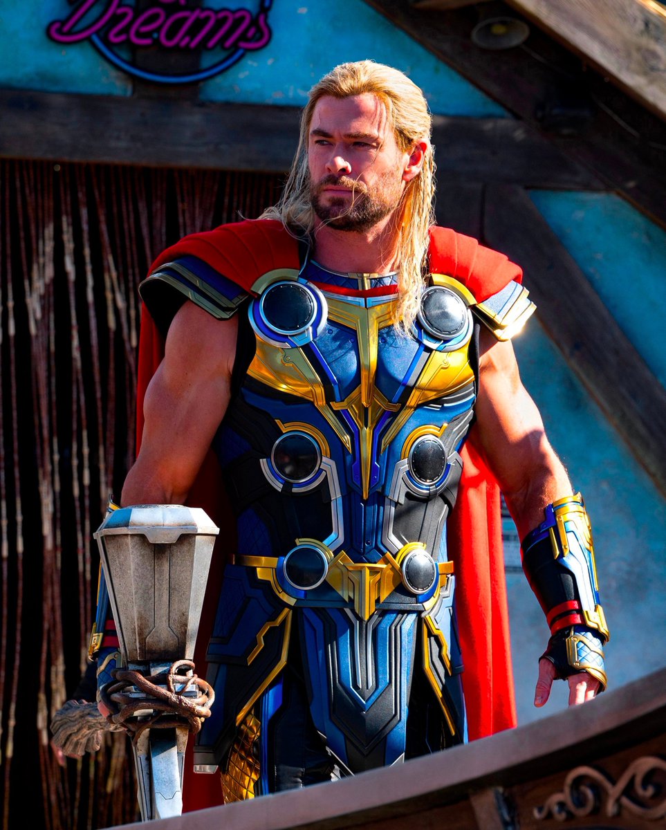 Chris Hemsworth says it's annoying when actors who star in a Marvel film will later bash the MCU “It’s, like, ‘They’re films that are successful, put me in one! Oh, mine didn’t work? I’ll bash them.’ Look, I grew up on a soap opera. And it used to bother me when actors would