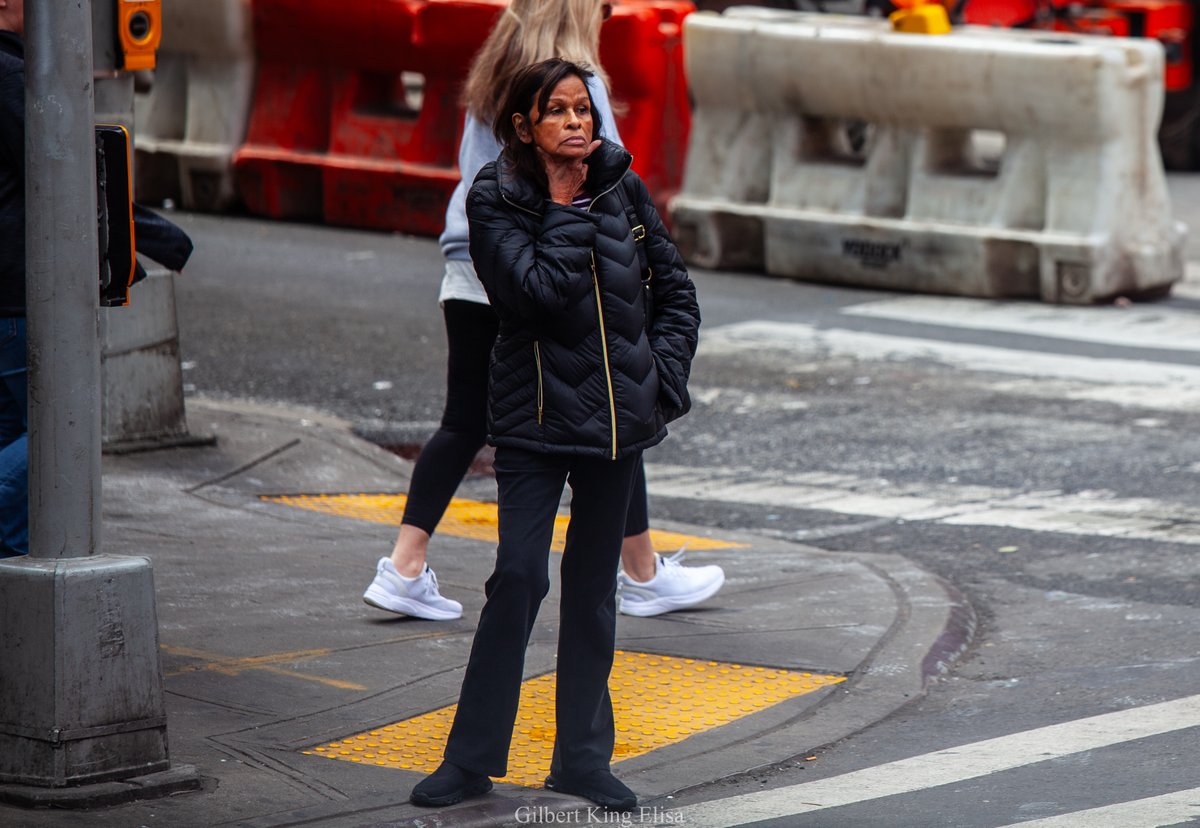'Both Sides Now'
~Manhattan, NYC
#lady #newyorkcity #manhattan #streetphotography #art #photography #photography #photooftheday #nyc #colorphotography #explore #streetphotographer #colorphoto #colourphotography #photograph #winter #spring #photographer #photos #photographylovers…