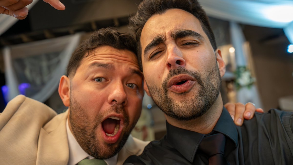 Crazy & silly fun with these two!
Reach out if you want an epic DJ at your Wedding!
🤵‍♂️👰💍

 #djlife #weddingdj