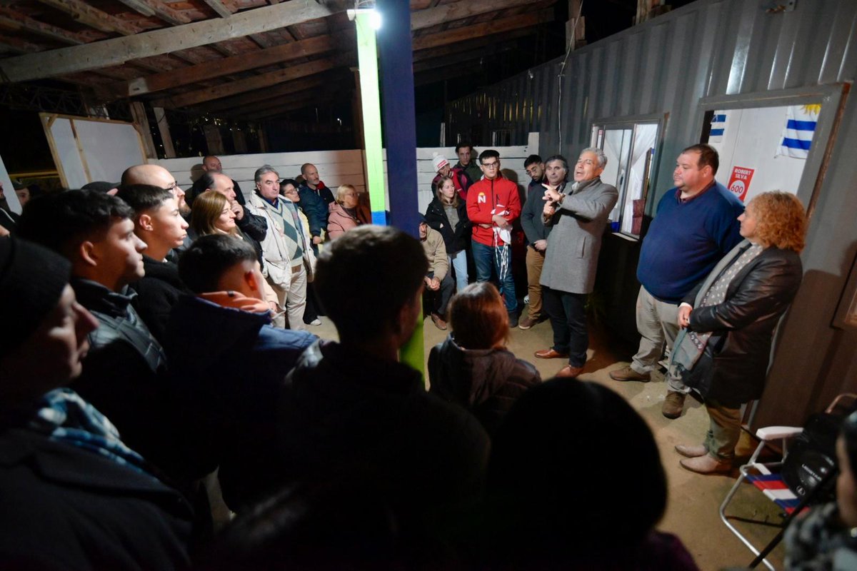 A pesar del frío espectaculares encuentros en Marindia, Soca y San Luis. Junto a @Wcervini y la barra de Canelones levantamos la bandera colorada y Batllista para ganar las elecciones internas del @PartidoColorado. ¡Hay equipo, hay esperanza!