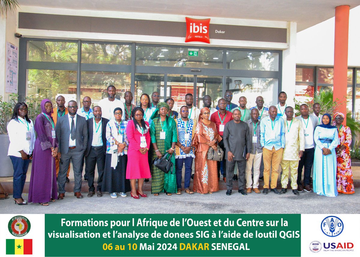 FAOSenegal's tweet photo. Avec @ecowas_cedeao, #FAO_ECTAD renforce les capacités des pays de l'Afrique de l'Ouest et Centrale dans l'analyse spatiale des risques sanitaires et la visualisation des données du Système d'Information Géographique #SIG pour une meilleure #surveillance &amp; gestion des maladies https://t.co/3BMwK6CQyd