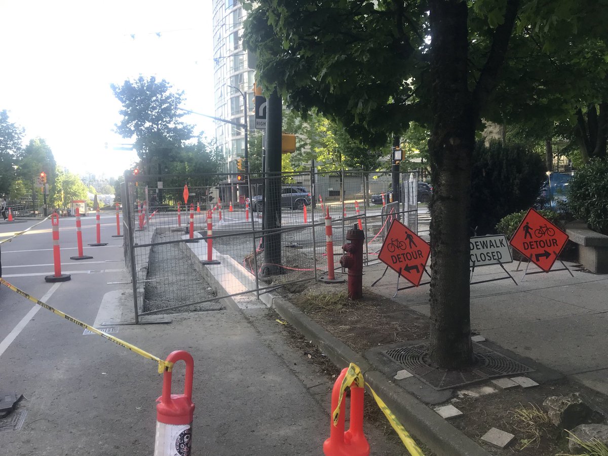 Hey ⁦@CityofVancouver⁩ There is no ramp at the construction detour at the north west corner of Richards and Pacific. Please add one ASAP.