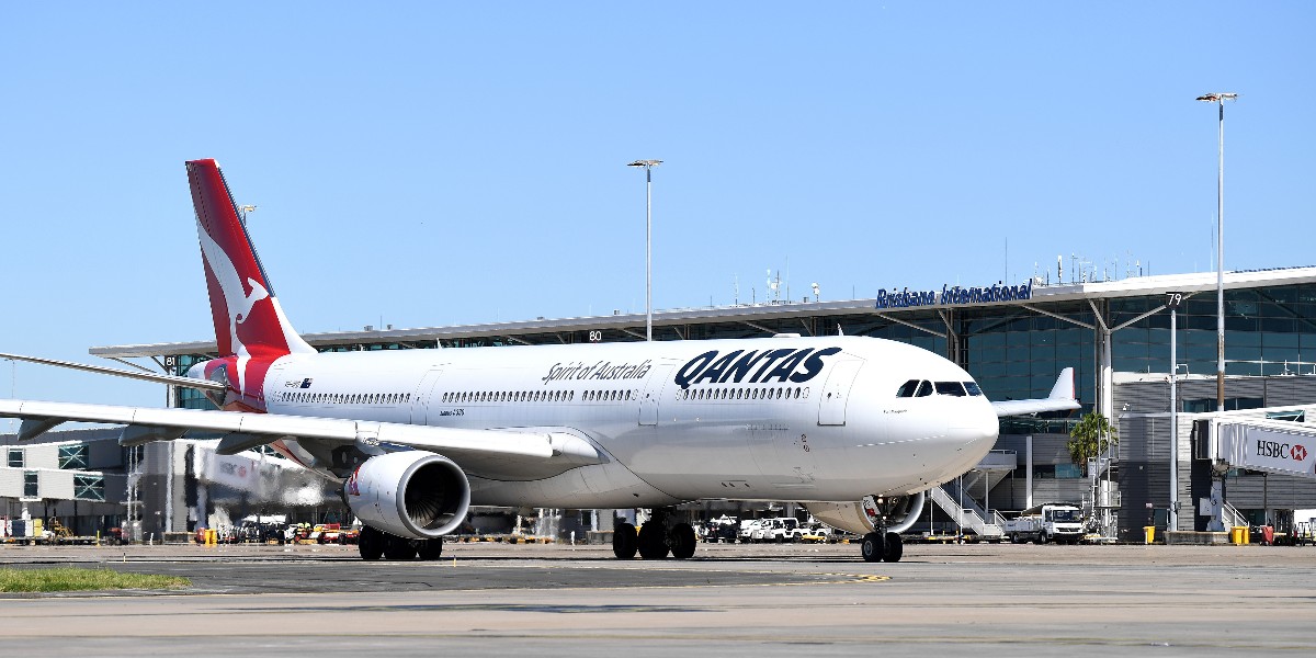 Qantas has deepened its commitment to Qld, announcing new flights between Manila & BNE, with 4 return services each week from 28 Oct. The carrier will also increase return services from 7 to 9 per week between Singapore & BNE from 27 Oct. Read more: brnw.ch/21wJKbo