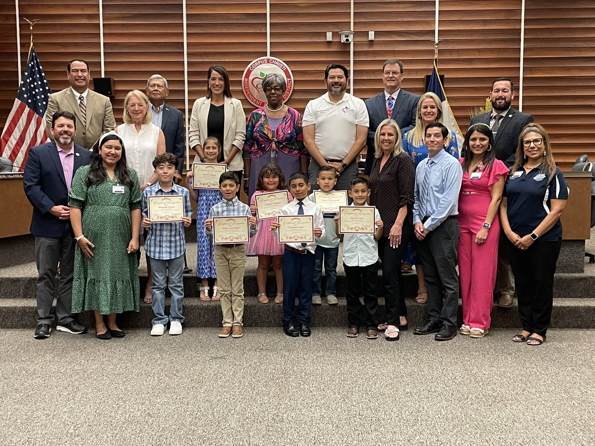 So proud of our Marlins! We had two scholars that placed in the Coastal Bend Science Fair and were recognized today at the board meeting with a few other students in the district! Way to go!!!!! @CCISD #sciencefair