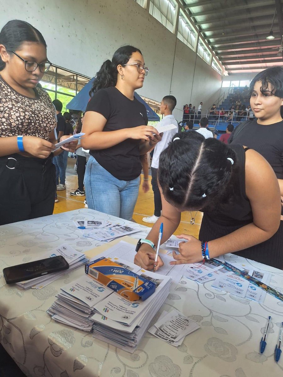 Centro de Innovación y Transferencia Tecnológica (@citt_utpanama) on Twitter photo El Centro Especializado en Lenguas (CEL) del CITT-UTP de Aguadulce participó el día 12 de mayo en la Feria Familiar del Colegio Rodolfo Chiari para promover los cursos de idiomas entre los estudiantes, participantes invitados y comunidad en general. <a href="/utppanama/">UTP Panamá</a> El Centro Especializado en Lenguas (CEL) del CITT-UTP de Aguadulce participó el día 12 de mayo en la Feria Familiar del Colegio Rodolfo Chiari para promover los cursos de idiomas entre los estudiantes, participantes invitados y comunidad en general. <a href="/utppanama/">UTP Panamá</a>