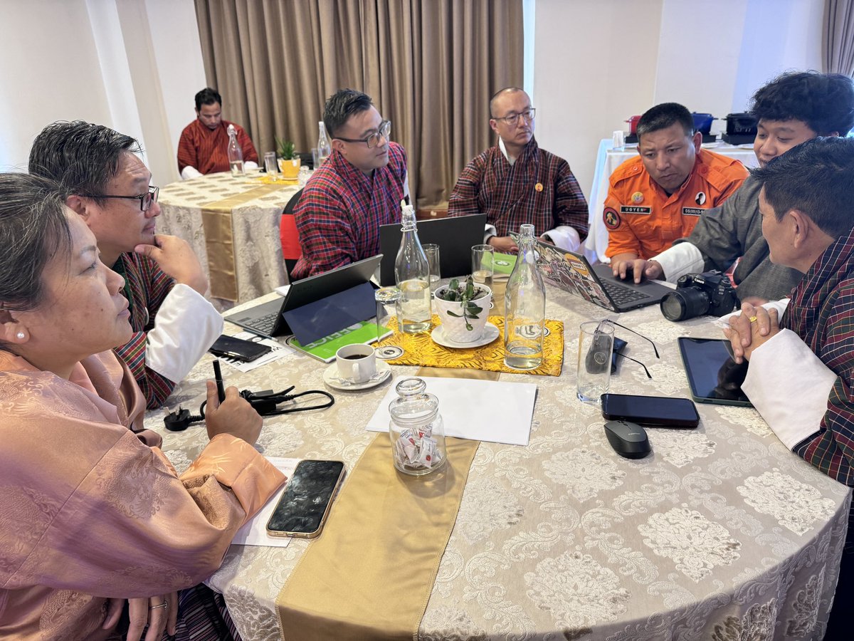 schophel2020's tweet photo. Unlocking disaster #lossanddamage data for #riskinformed #development & #resilience:
📊consultations focused on advancing #disaster #data for Bhutan. Insights will shape tailored solutions/system. @UNDP_Bhutan in 🤝 with the Dept. of Local Governance & Disaster Mgmt. https://t.co/g9WzJ6hRFl