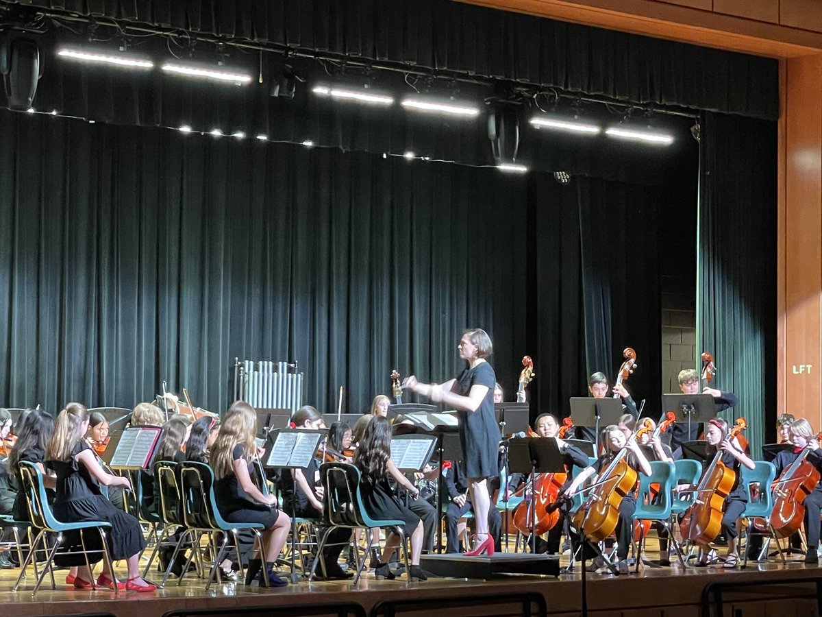 Th 6th grade Orchestra, Band and Chorus performed tonight in the Spring Concert under the direction of Ms. Yedwab, Mrs. Finnegan and Mr. Vasic.