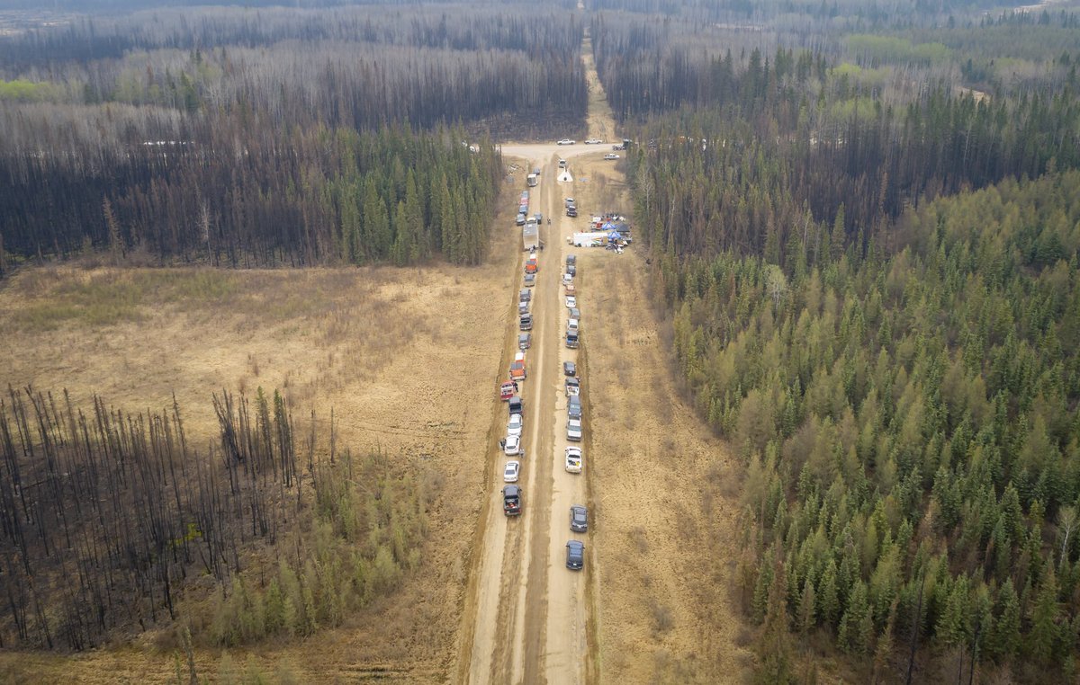 Drone shots of Woodland Cree blockade by @PLavoieImages
