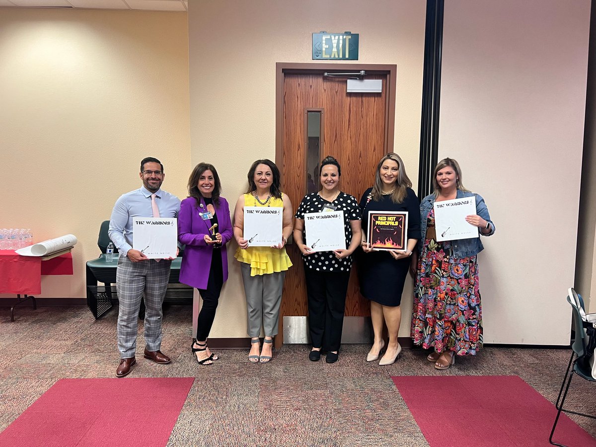 This year was a HIT as we each wrote our “Album of the Year- AOTY!” Thank you to this amazing team for being the “Voice” in our journey! 🎤 @LChavez_ES @Ituarte_ES @EPChavez_ES @SierraVista_SA