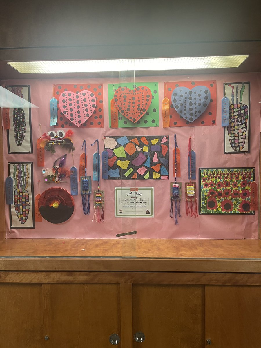 MrsV_SMSD's tweet photo. Shout out to our amazing art teacher #smsdrookieoftheyear24 Ms. Moline! Her passion and talent for all things art is evident when you look at the amazing artwork by our @THTigers512 . Our building is brighter because of her! 🤩 @thesmsdhr @BrittanyGonser @Mrs_Collier_6 https://t.co/1WFtiuITZP