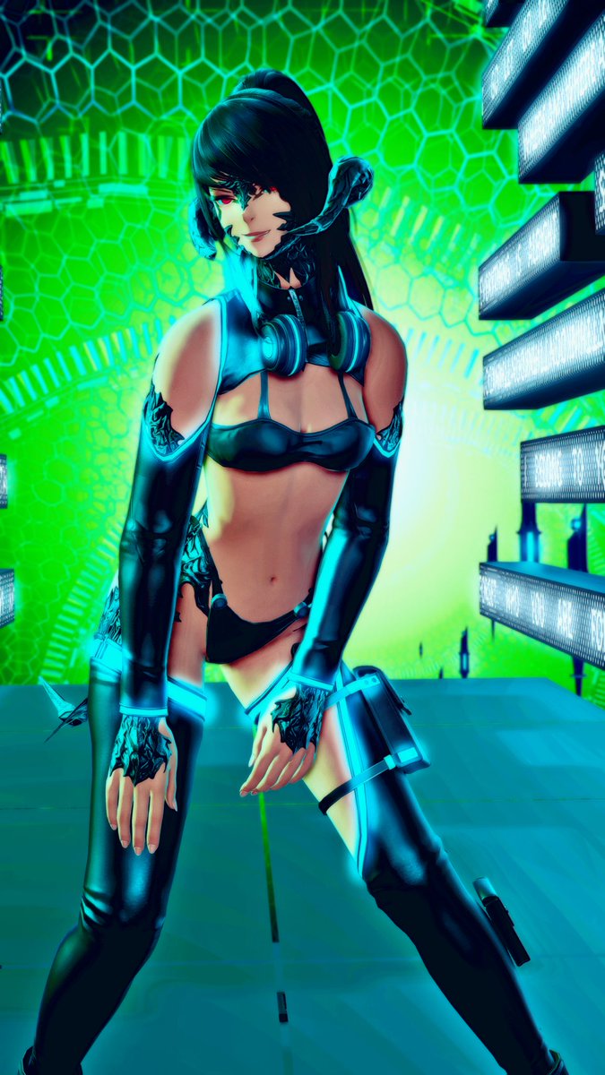 ShadeAzim's tweet image. “Ready t’rave?”