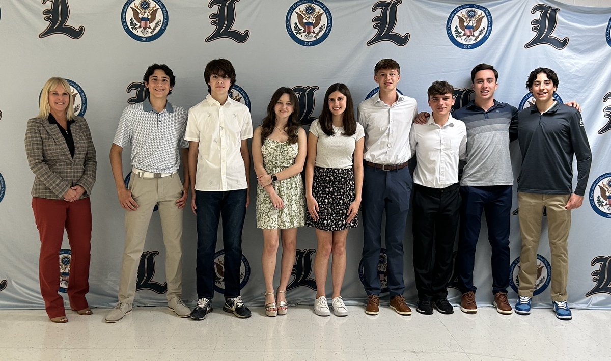 At its meeting tonight, the @Lemont_HS District 210 Board of Education honored the Future Business Leaders of America state qualifiers. Congrats to all! #WeAreLemont