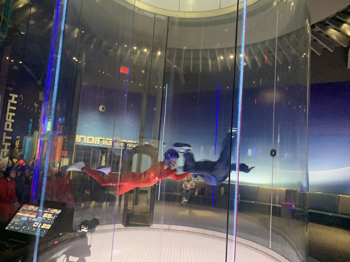 MsTTheEducator's tweet image. Today was pretty awesome! @HumbleISD_HHS students experienced math and science in action at iFLY. Thank you @HumbleISD for providing our students with this unforgettable experience! #STEM #Education #HumbleISD #ShineALight #SendItOn