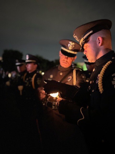 🕯 Tonight, we stand united to honor the memory of 282 fallen heroes at the @NLEOMF 36th Candlelight Vigil. #PoliceWeek🕯️