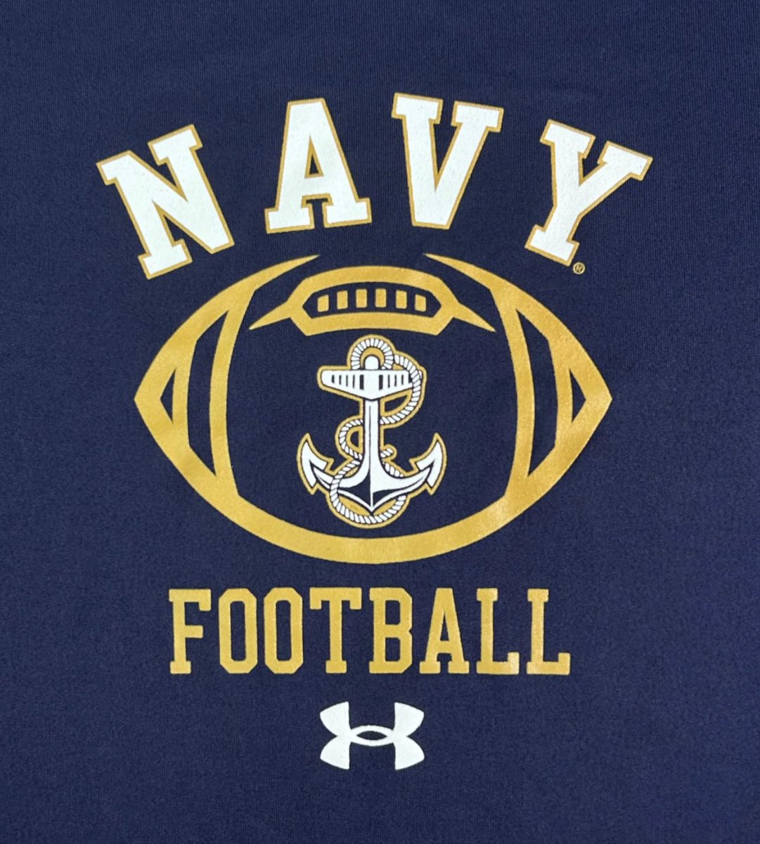 Very grateful to receive an offer from @NavyFB! Thank you @CoachEricLewis @_CoachNew @CoachJ_Williams and the entire Navy staff for this opportunity. Also thank you to Coach Mazi and @MCAthletics. Go Navy!