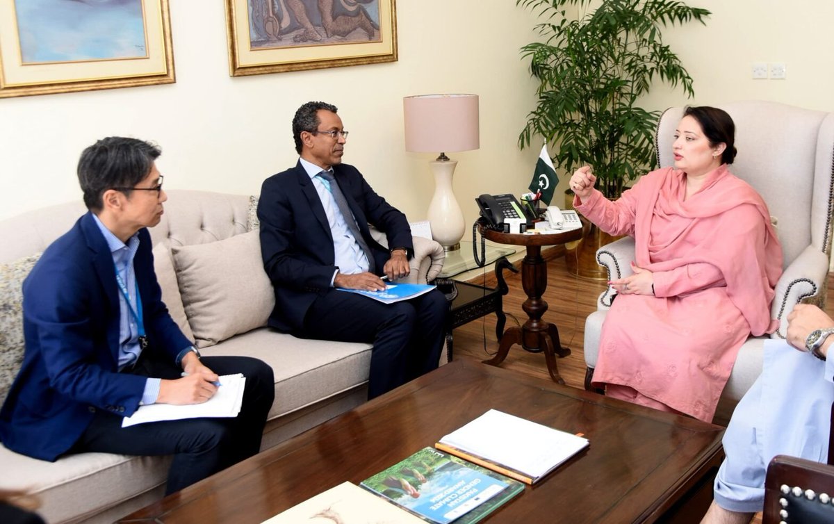 Prime Minister's Coordinator on Climate Change @RominaKAlam says during upcoming summer camps, students will be taught about climate change radio.gov.pk/14-05-2024/stu…