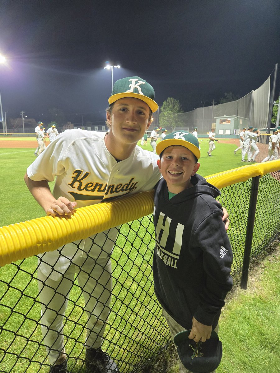 Dugout Sports tweet media