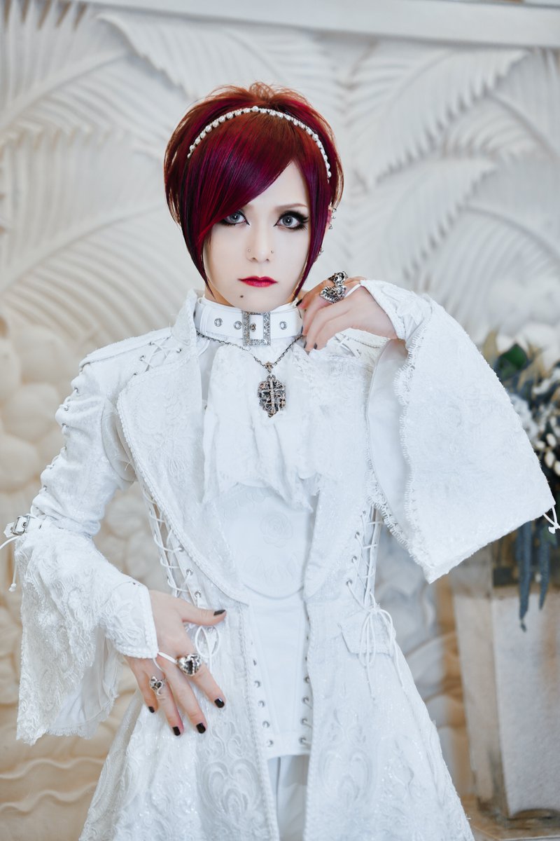 HIZAKIofficial's tweet photo. HIZAKI TOUR「The Zodiac Sign」2024年10月よりスタート！！
メンバーは
Violin：Jill  @Jill_violin 
Guitar：Mayto. @mayto_guitar 
Bass：Tsunehito @D_Tsunehito 
Drum：MAKI @maki_superloud https://t.co/fAybAJSkX3