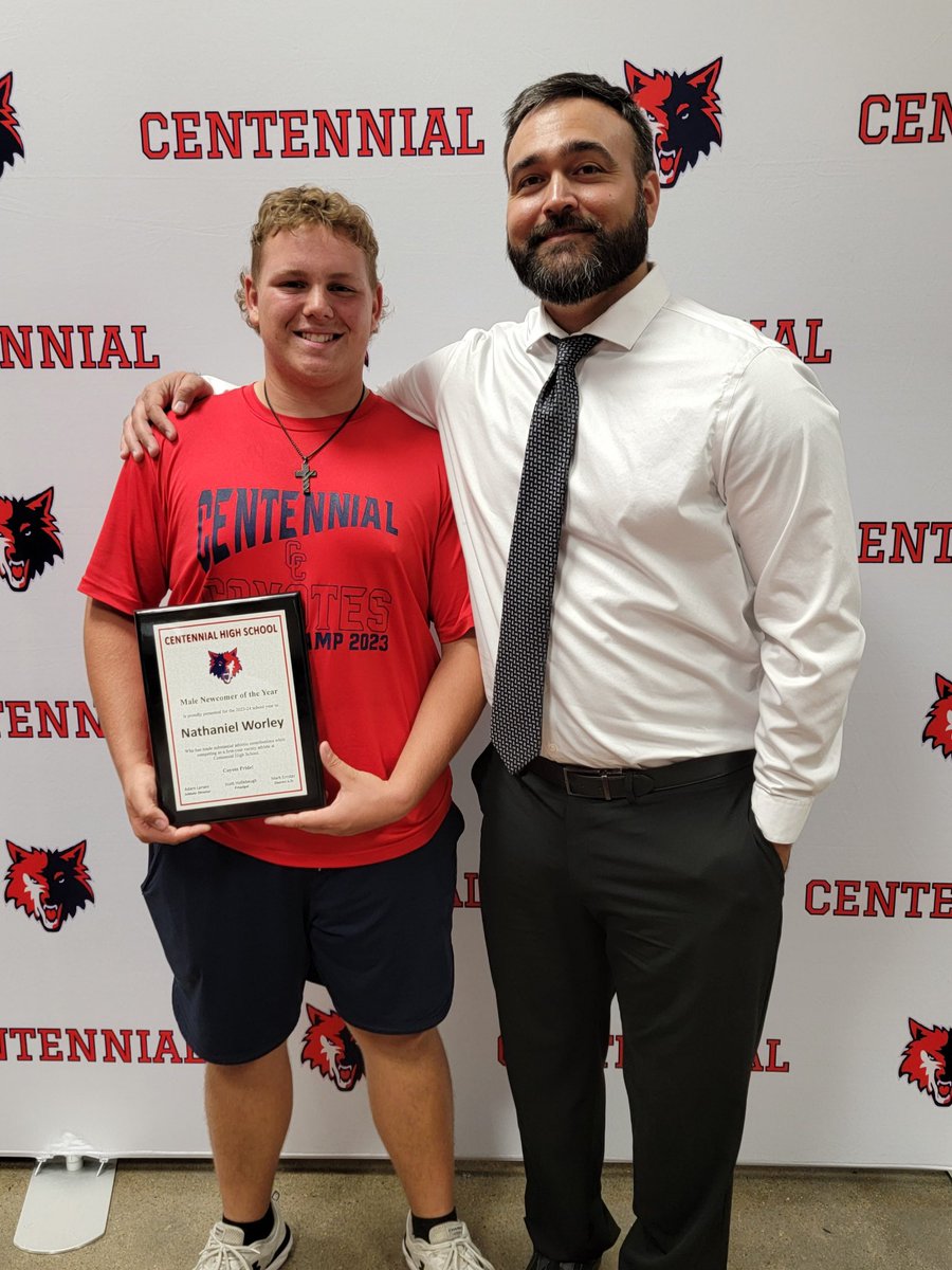 Honored to be named male newcomer of the year at awards ceremony tonight. 
Thanks coach Shows for presenting me with this award.

@CeHSYbarra @Cehsfootball @CeHSathletics @CoachThiele