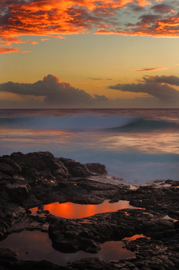 @xobreex3 Reflection in the lava rocks. Big Island of Hawaii.
#RockinTuesday