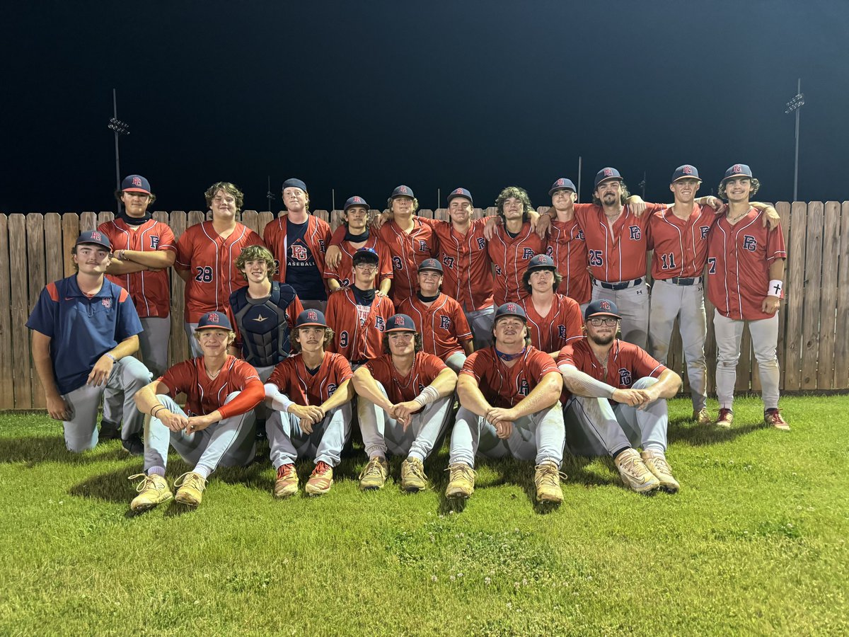 Your North Half Champion PINE GROVE PANTHERS!  These boys just refused to quit. Congrats guys, see yall at Pearl!