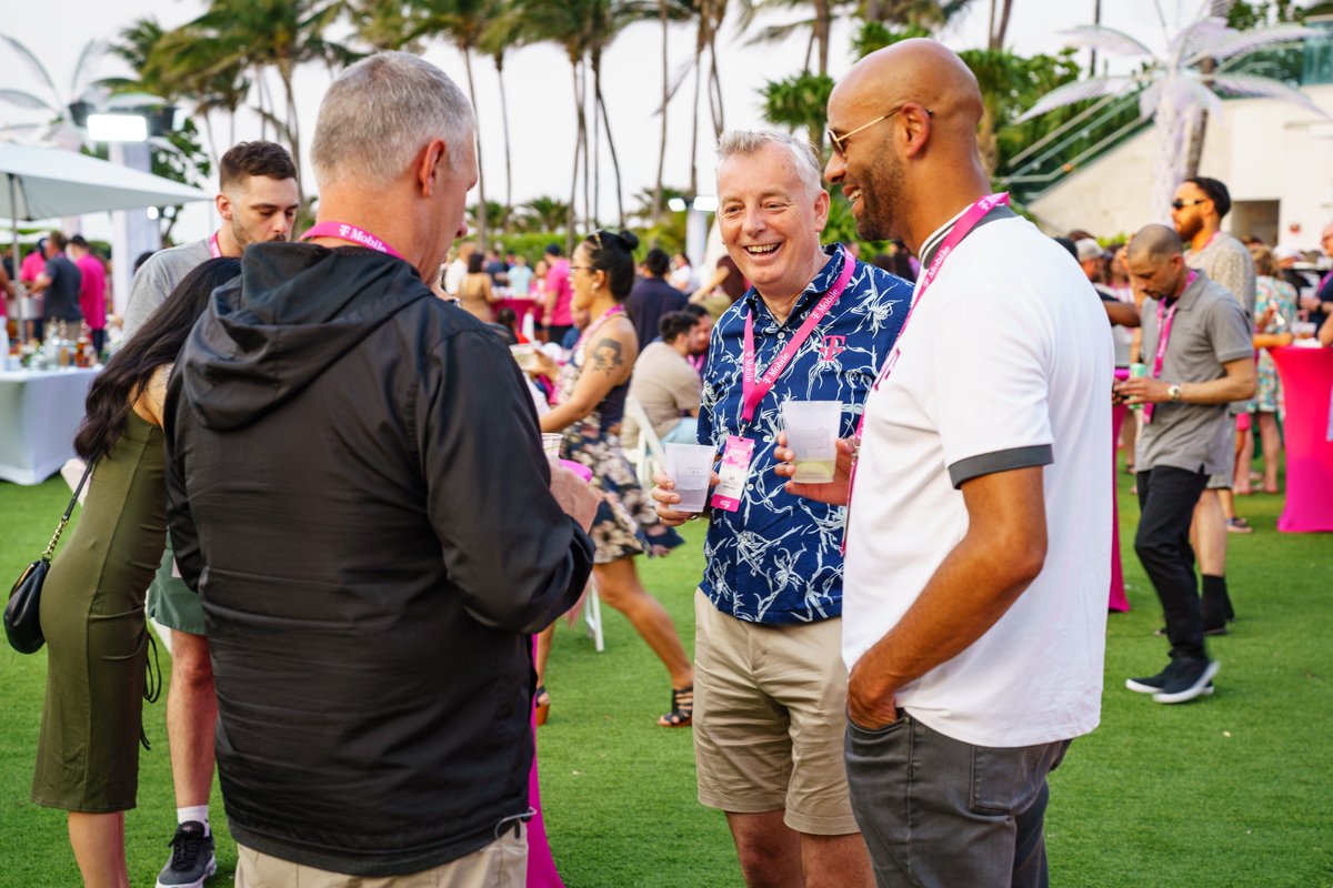 .@TMobile is in Miami this week to recognize some of our top-performing employees at Winners Circle, including more than 30 members of the Tech Team! 🙌 Thank you ALL for going above and beyond, and congratulations on this honor. Now, let's celebrate! You deserve it! 🎉🥂