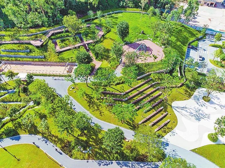 This public park in Pingshan district in Shenzhen has won the honor award of the 2024 Design Awards hosted by the ASLA-NCC in the U.S
(info and pics by SZDaily)

Shenzhen is home to more than 1200 public parks.

#shenzhen #publicparks #greaterbayarea #guangdong