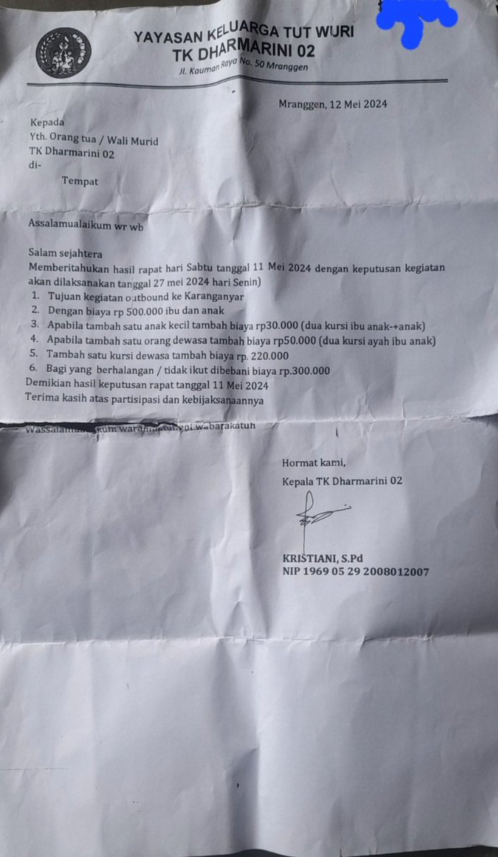 PartaiSocmed's tweet image. Angket mbahmu! Disini ortu siswa banyak yg keberatan dgn study tour tapi sekolah tetap saja maksain dgn tetap membebani biaya bagi yg tidak mau ikut. Coba yg tidak ikut tidak dibebani biaya, pasti banyak yg tidak mau ikut.