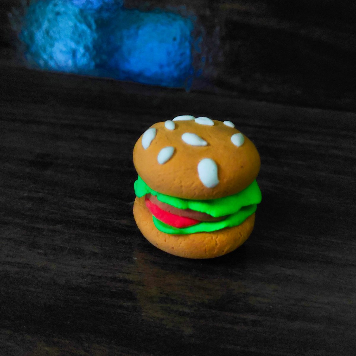 AbinashModak9's tweet image. 🍔
#airdryclay #foamclay #claymodel #bergar #love #eat