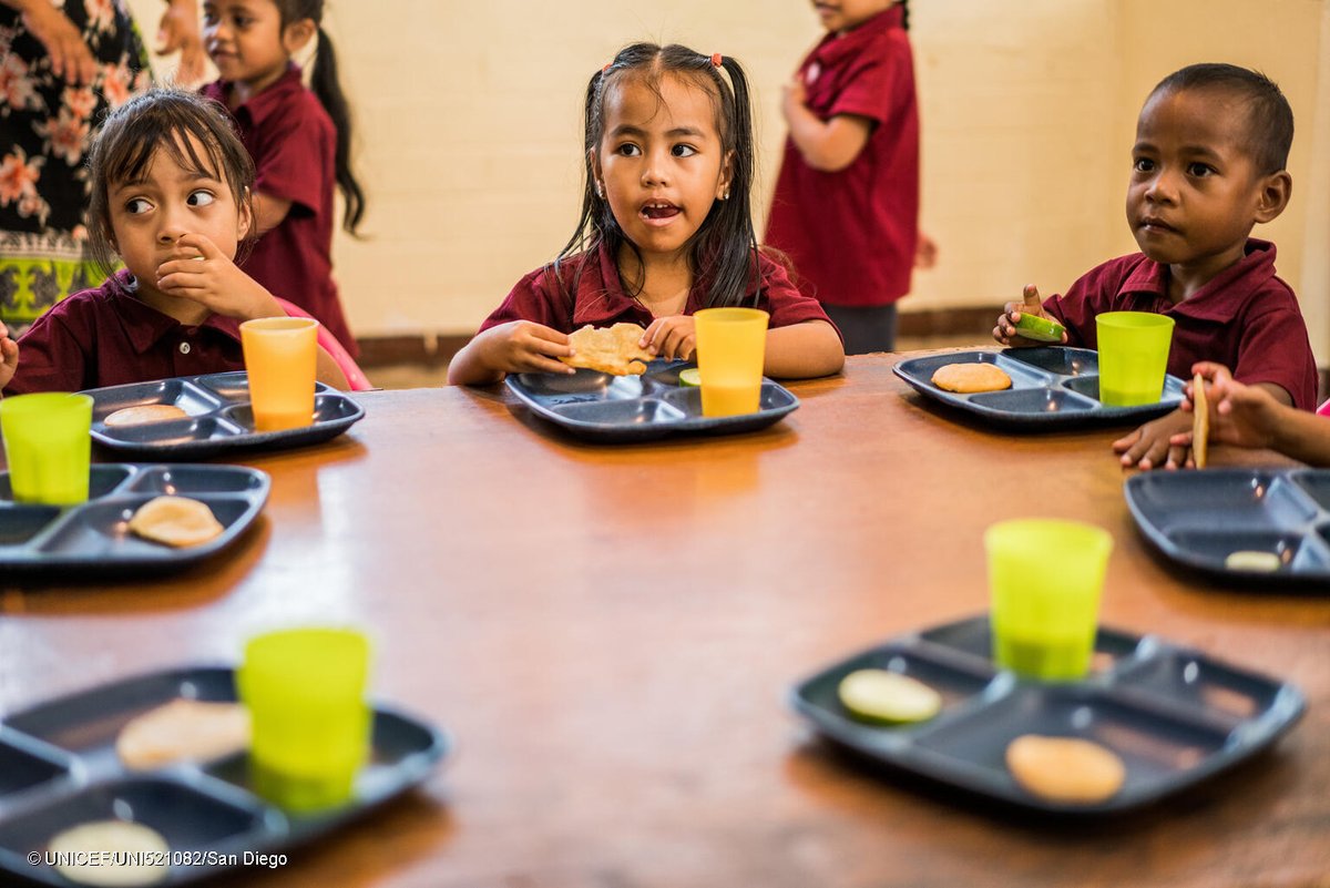What does your child love to eat? These children enjoy their lunch at Sokehs Powe Elementary School in the Federated States of Micronesia 🇫🇲 Good nutrition is essential for children's survival, growth and development.