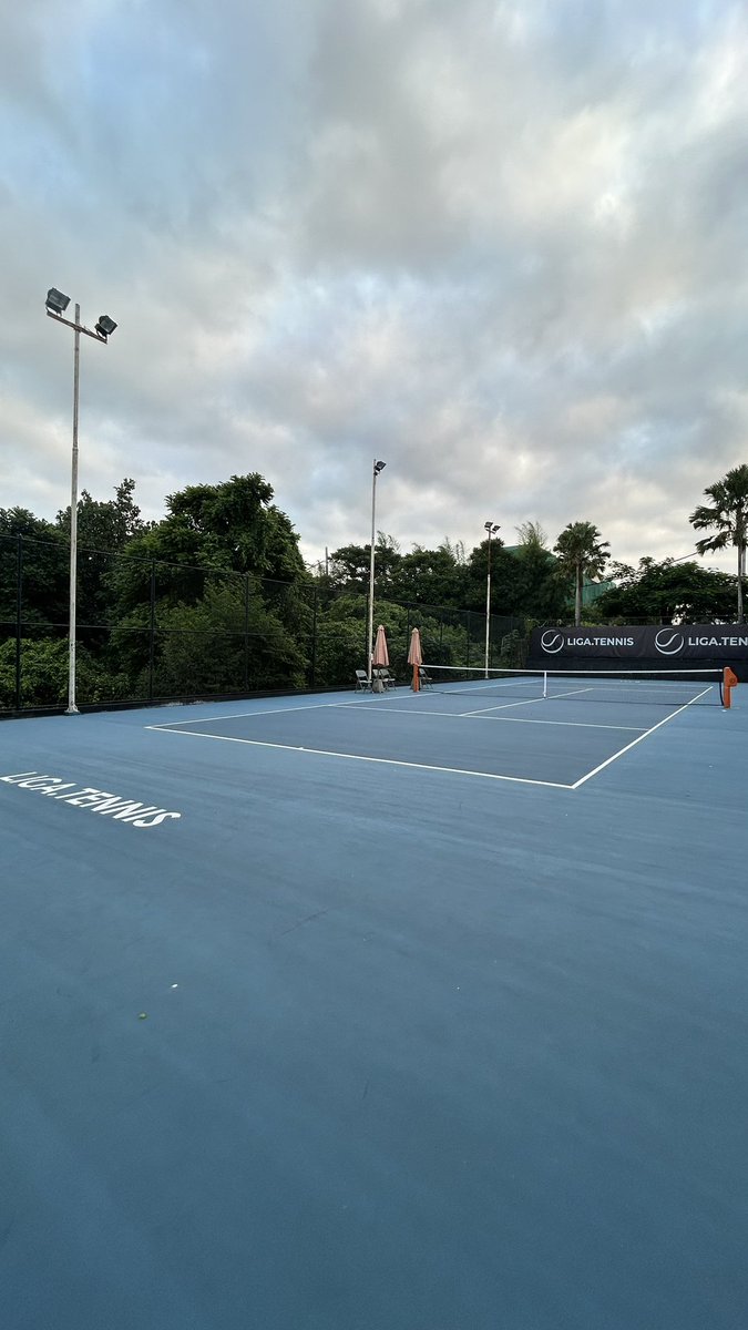 gambitfauri's tweet image. Home.