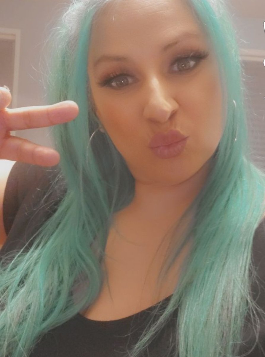 Rascal_Bunny's tweet image. When I dyed my hair Green last year!! #gostarsgo