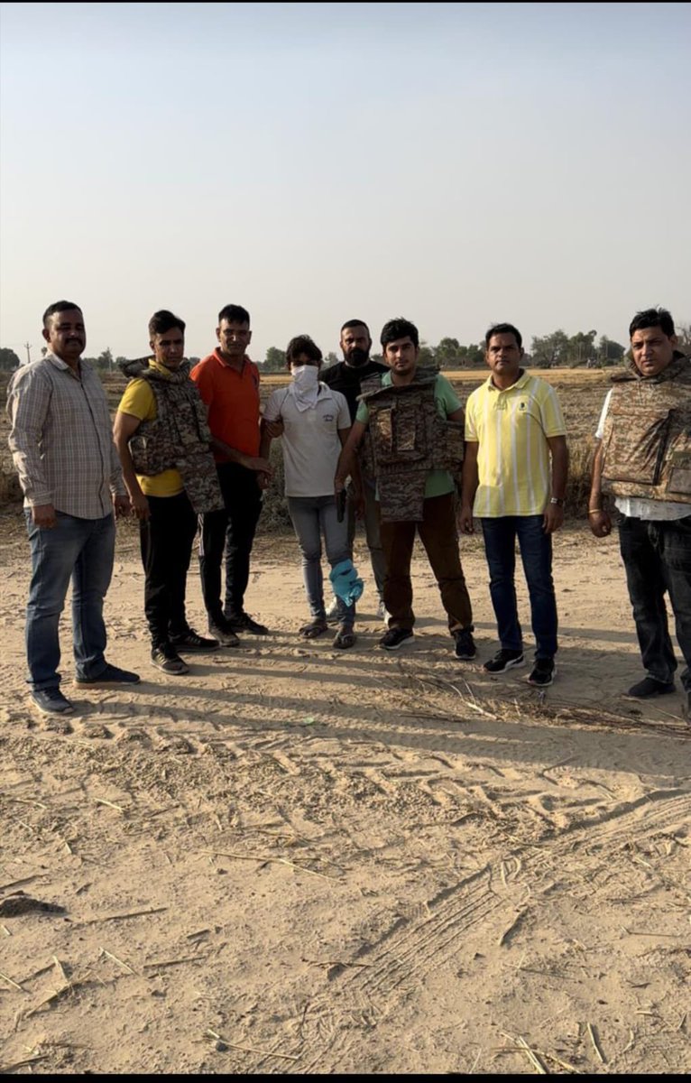 Active member of  Tillu Tajpuria-Amit Dabang-Neeraj Bawana gang arrested by NDR, Crime Branch in a joint operation with RJ Police after exchange of fire

Wanted in Alipur shootout

Kudos to Insp Yogesh &amp; Vinod, ACP <a href="/UmeshBarthwal/">Umesh Barthwal</a> &amp; DCP <a href="/amitgoelips/">Amit Goel</a>

<a href="/DelhiPolice/">Delhi Police</a>
<a href="/sanjaybhatia111/">Sanjay Bhatia</a>