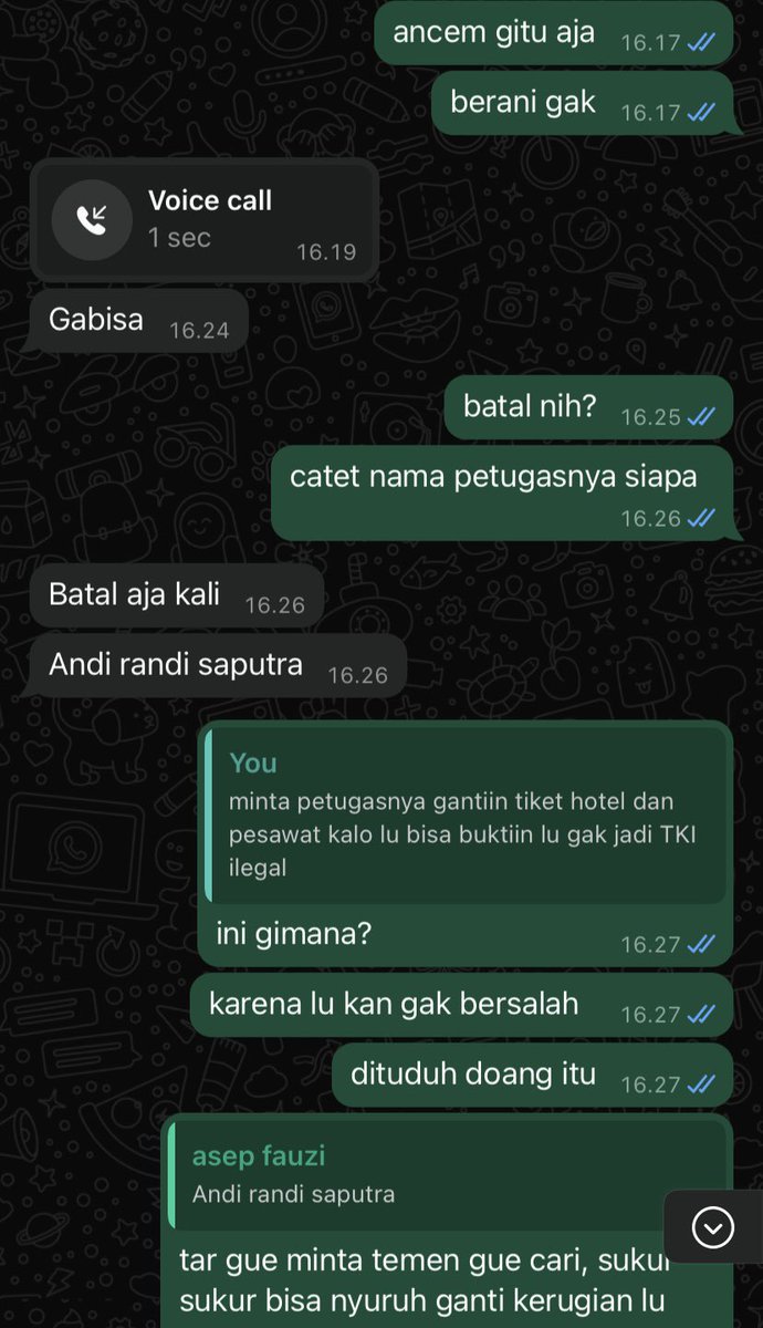 ciawreza's tweet photo. Temen gue pertama kalinya liburan ke luar negeri (Malaysia) dan pertama kali naik pesawat, malah batal krena ditangkap pihak Imigrasi atas nama Andi Randi Saputra karena dikira akan kerja di Malaysia. 
Gimana mengganti kerugian tiket dan hotelnya?
@ditjen_imigrasi @AngkasaPura_2 https://t.co/SAFu8KMBHk