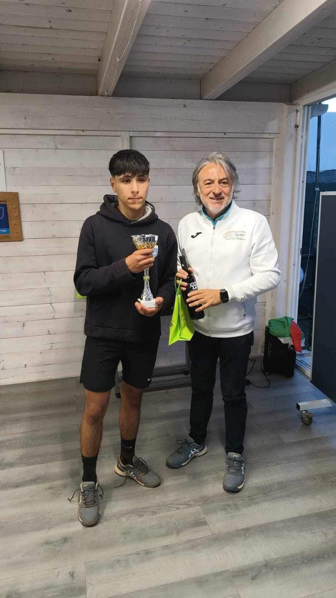 Marco Palazzo è finalista del tabellone di singolare maschile di 3ª categoria a Manduria.
#Lecce #Tennis #CTLecce #CircoloTennisLecce #TennisPlayer #TennisTournament #LecceTennis #SalentoTennis
