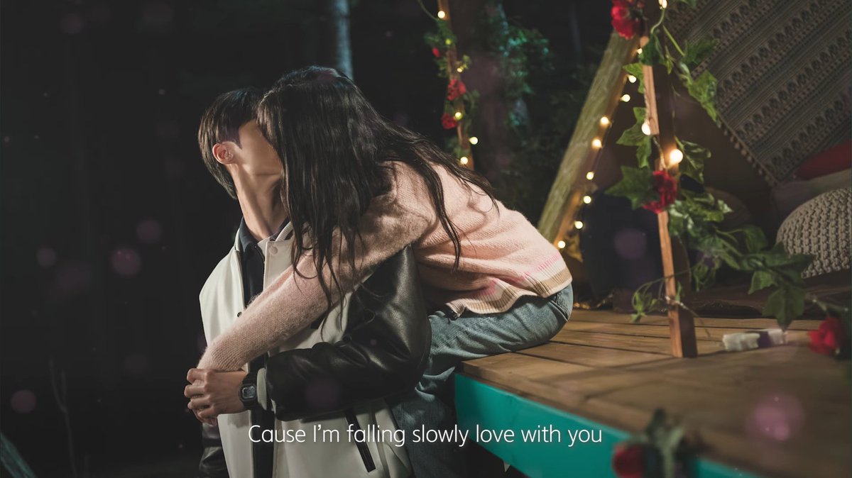 chaedaely's tweet photo. cause i'm falling slowly love with you... https://t.co/hTQaodjvq7