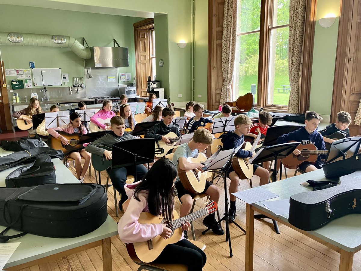 East Renfrewshire Instrumental Music Sevice tweet media