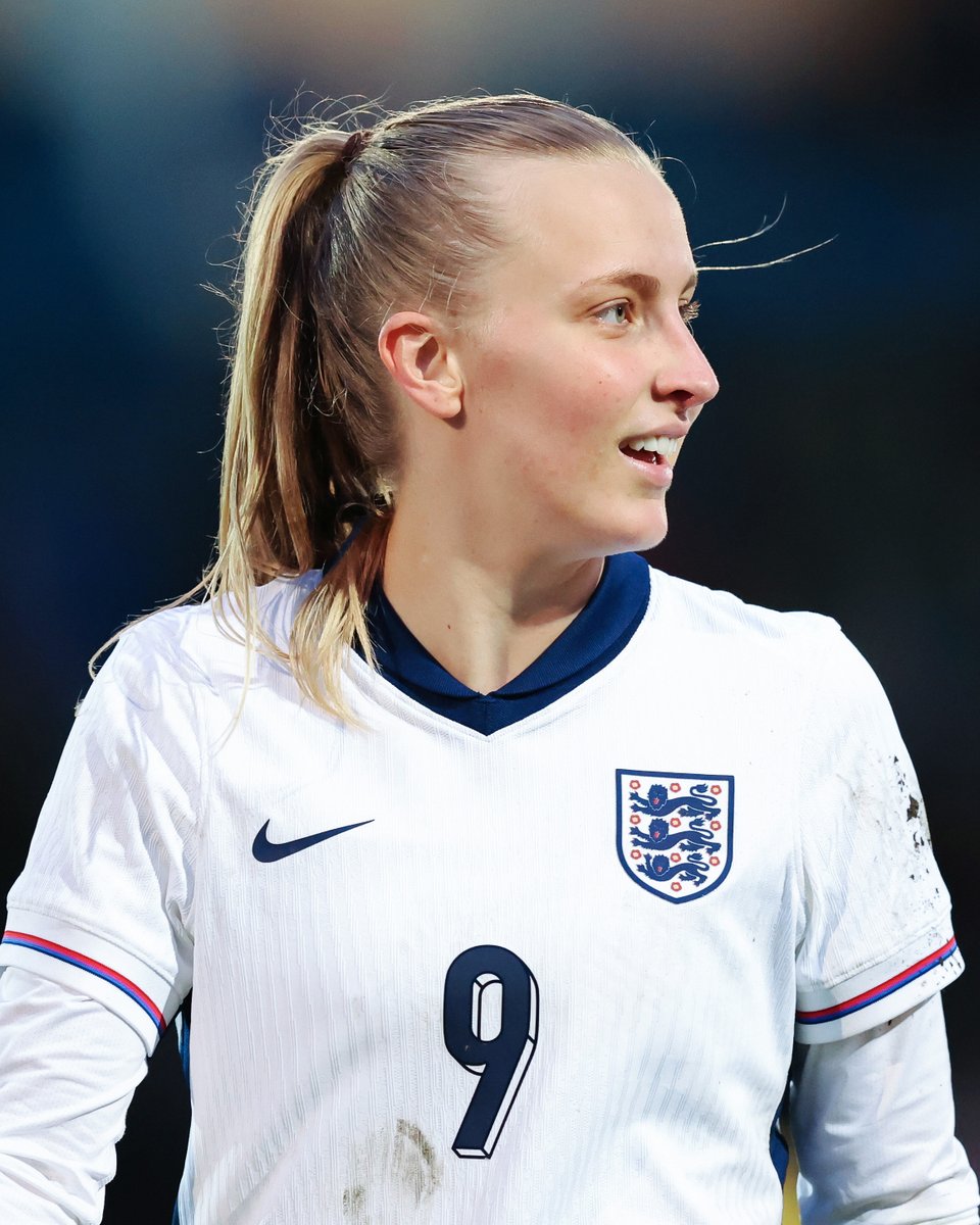 #YoungLionesses ➡️ #Lionesses

Congrats to Aggie Beever-Jones on her first senior international call-up! 👏